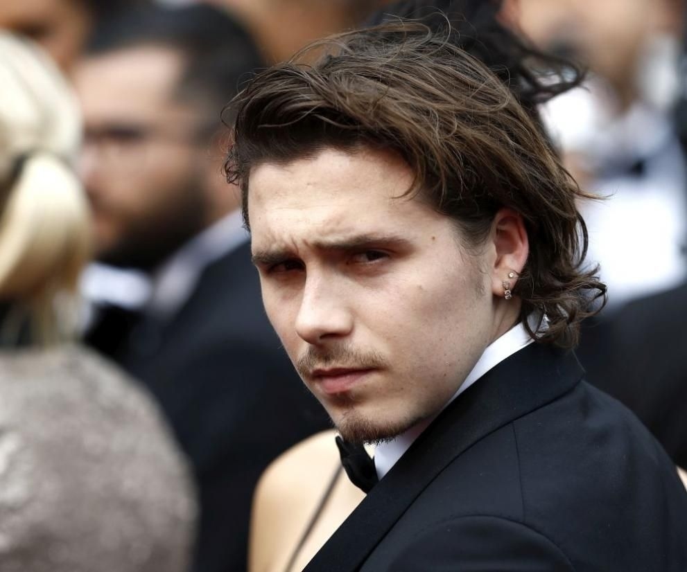 Бекъм-младши отказва помирение с мама и татко