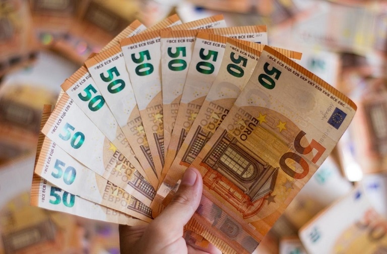 ЕС с нови правила за заплатите 