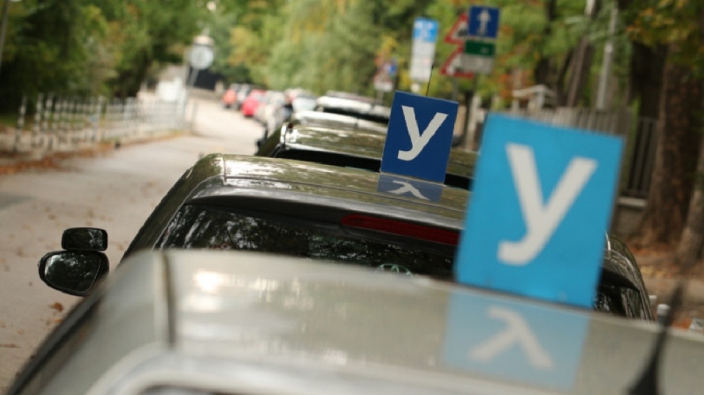 Шофьорските курсове поскъпват до 1000 евро