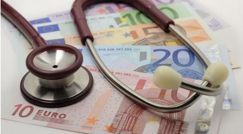 Затягат контрола за плащанията в болниците