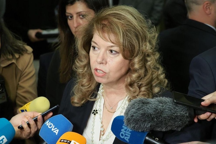 Президентът Йотова: Очакване за кабинет още с първия мандат