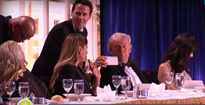 Стрелба във Вашингтон, евакуираха семейство Тръмп (ВИДЕО+ГАЛЕРИЯ)