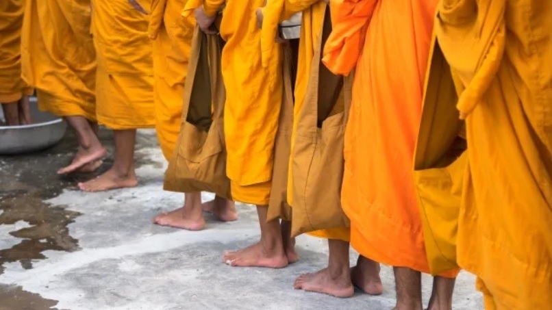 Арестуваха будистки монаси със 110 кг канабис 
