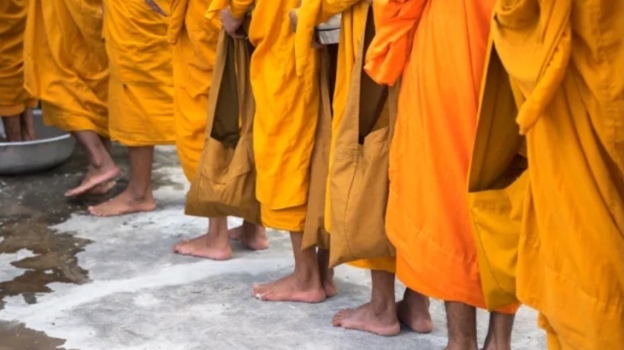 Арестуваха будистки монаси със 110 кг канабис 