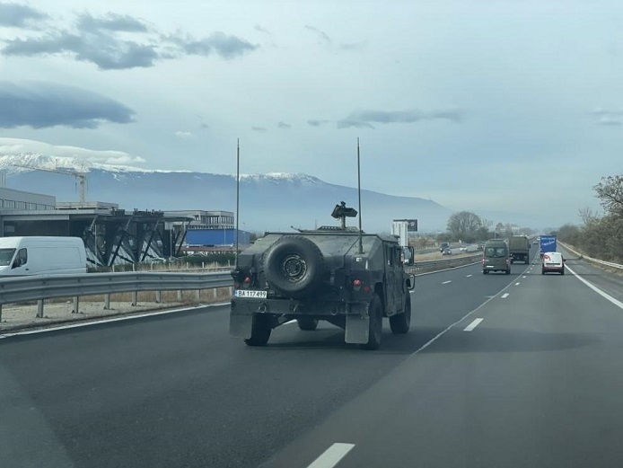 Придвижване на военна техника по пътищата у нас