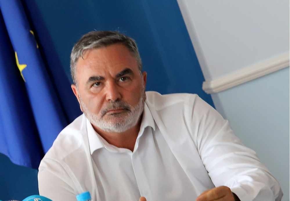Лекарите да плащат лечението, ако са отчели фиктивно ваксини