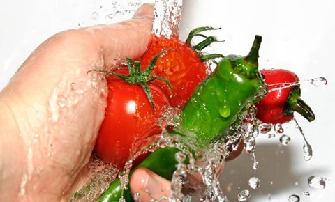 Как да изчистим плодовете и зеленчуците от пестицидите?