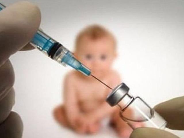 Вкарват васината срещу варицела в имунизационния календар. Децата у нас ще бъдат ваксинирани срещу варицела. Тази ваксина ще залегне в имунизационния календар, но тя няма да е задължителна, а препоръчителна. Следвай ме - Здраве