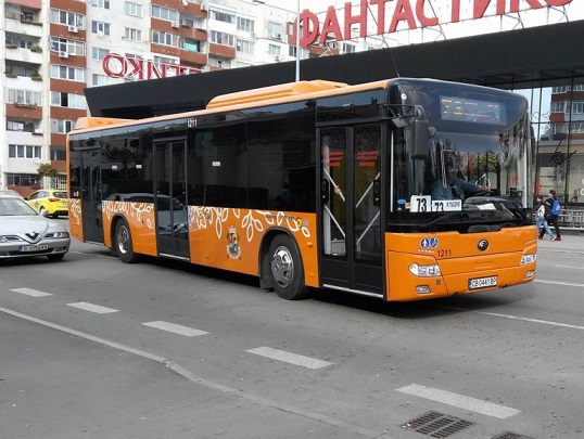 Промяна на маршрутите на автобуси в София Тя се отнася до линиите 59, 45, 60, 73, някои спирки с нови имена Следвай ме - Общество