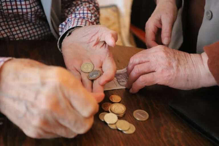 Започна изплащането на преизчислените пенсии