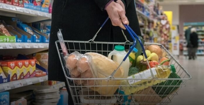Цените в магазините – скок нагоре преди € Следвай ме - Общество