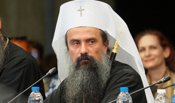 Прокуратурата отказа да разследва патриарх Данаил Искането за това беше на депутата от ПП-ДБ Кристина Петкова,което по изявлението й той насочва младежи да следват в Русия Следвай ме - Вяра / Общество